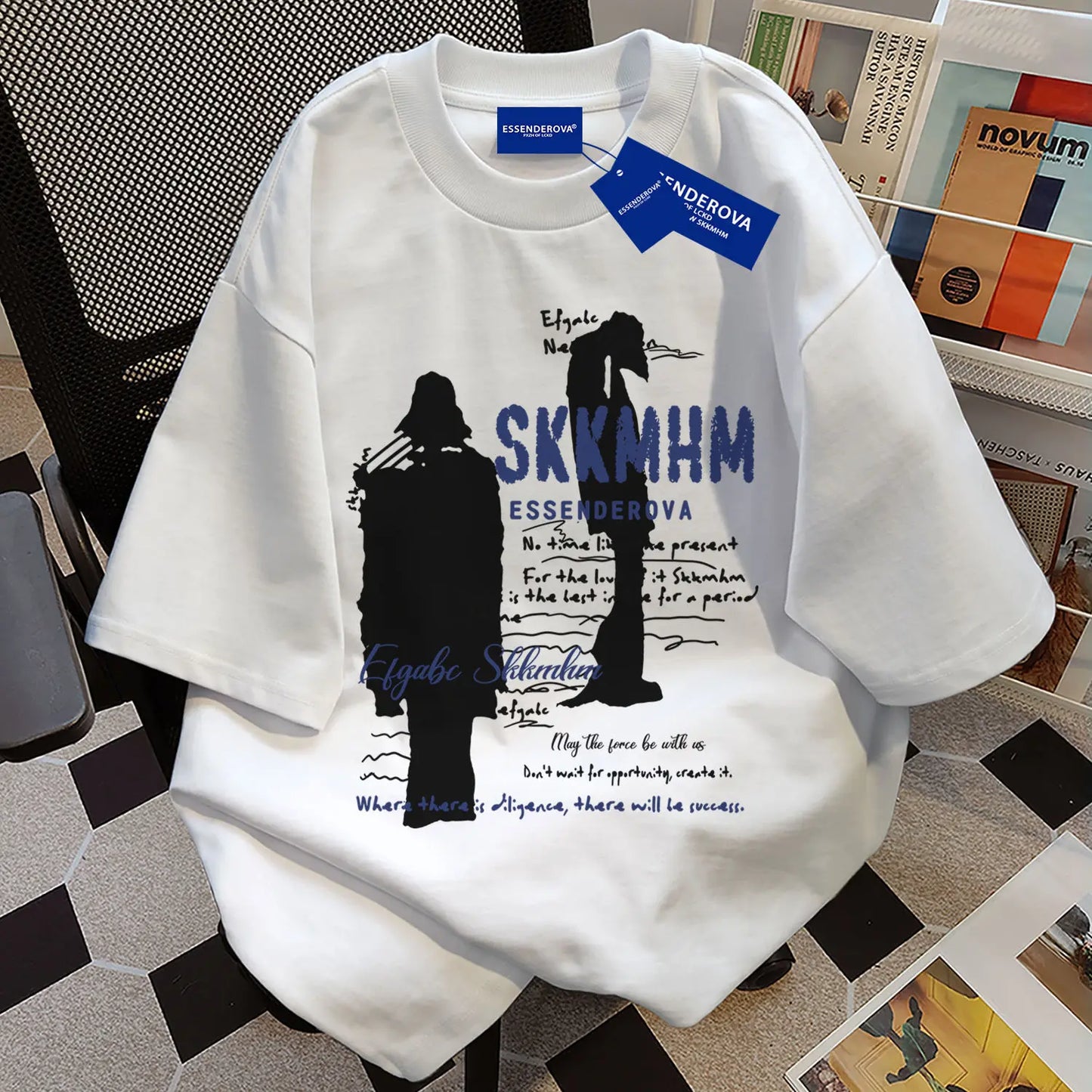 T-shirt high street