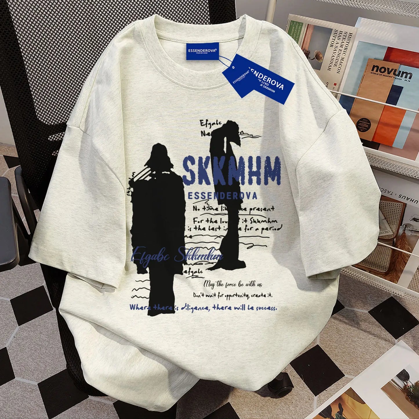 T-shirt high street